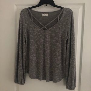 Long Sleeve Size S Top made by Maurices